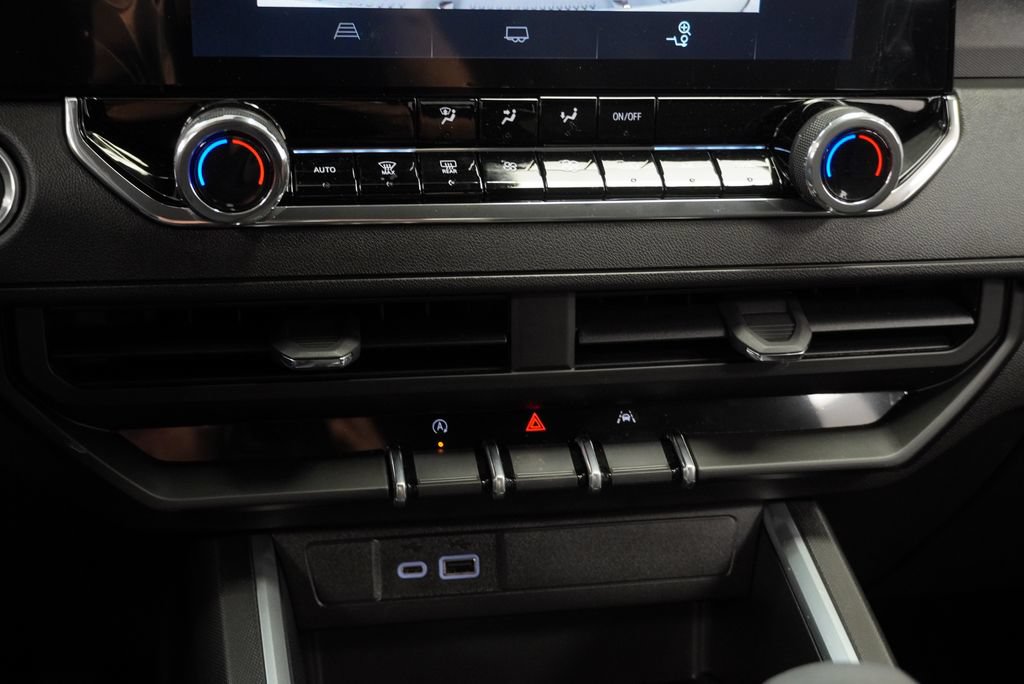 New 2026 Chevrolet Colorado Trail Boss AWD/4WD image 18