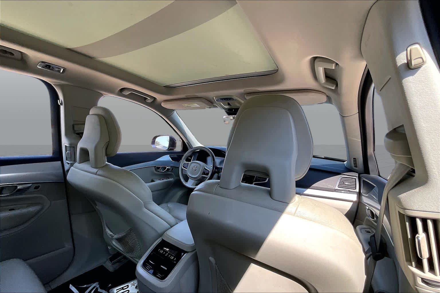 Used 2016 Volvo XC90 T6 Momentum w/ Convenience Package AWD/4WD image 20