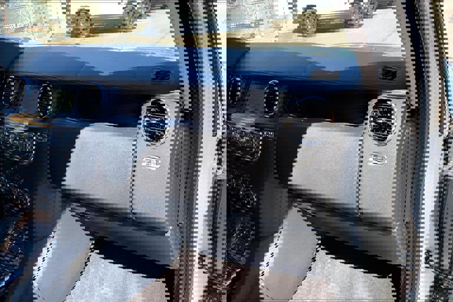 Used 2014 Land Rover LR4 HSE LUX image 18