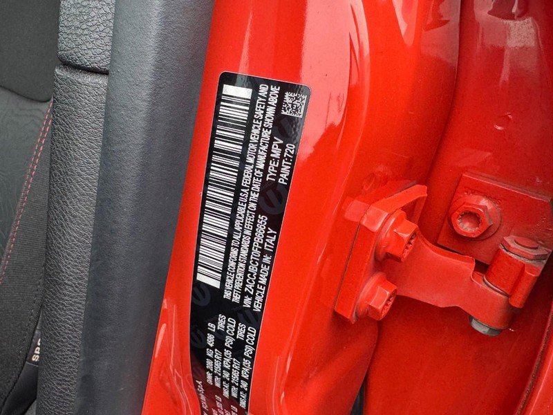 Used 2015 Jeep Renegade Trailhawk w/ Cold Weather Group image 23