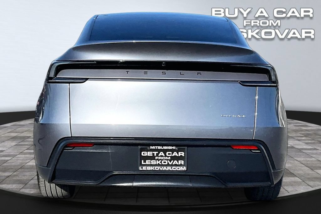Used 2026 Tesla Model Y AWD image 4
