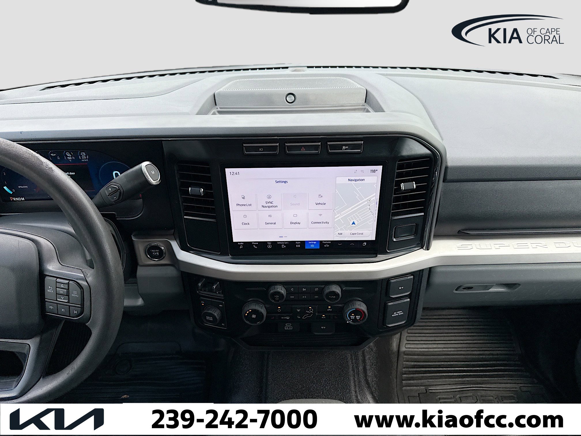 Used 2023 Ford F250 XLT w/ XLT Premium Package image 16