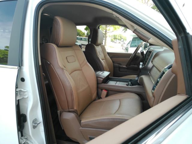 Used 2022 RAM 3500 Limited AWD/4WD image 24