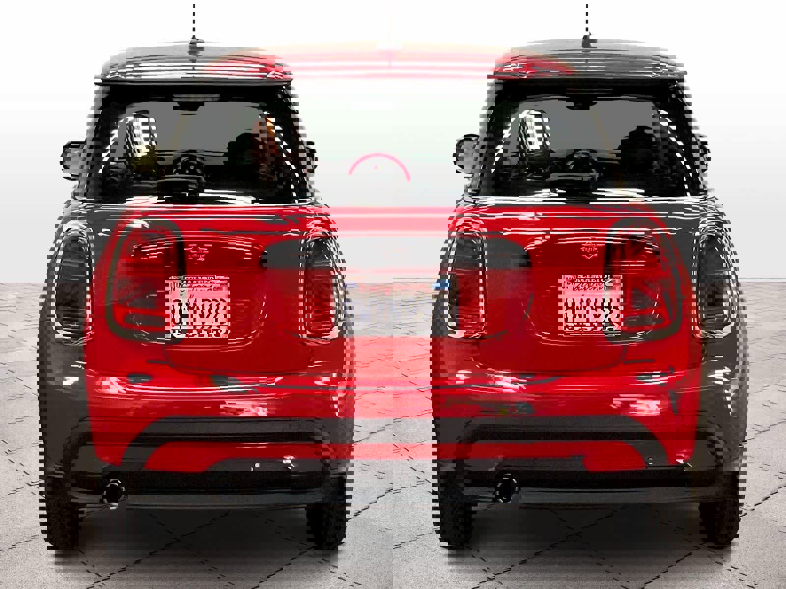 Used 2022 MINI Cooper 2-Door Hardtop image 6