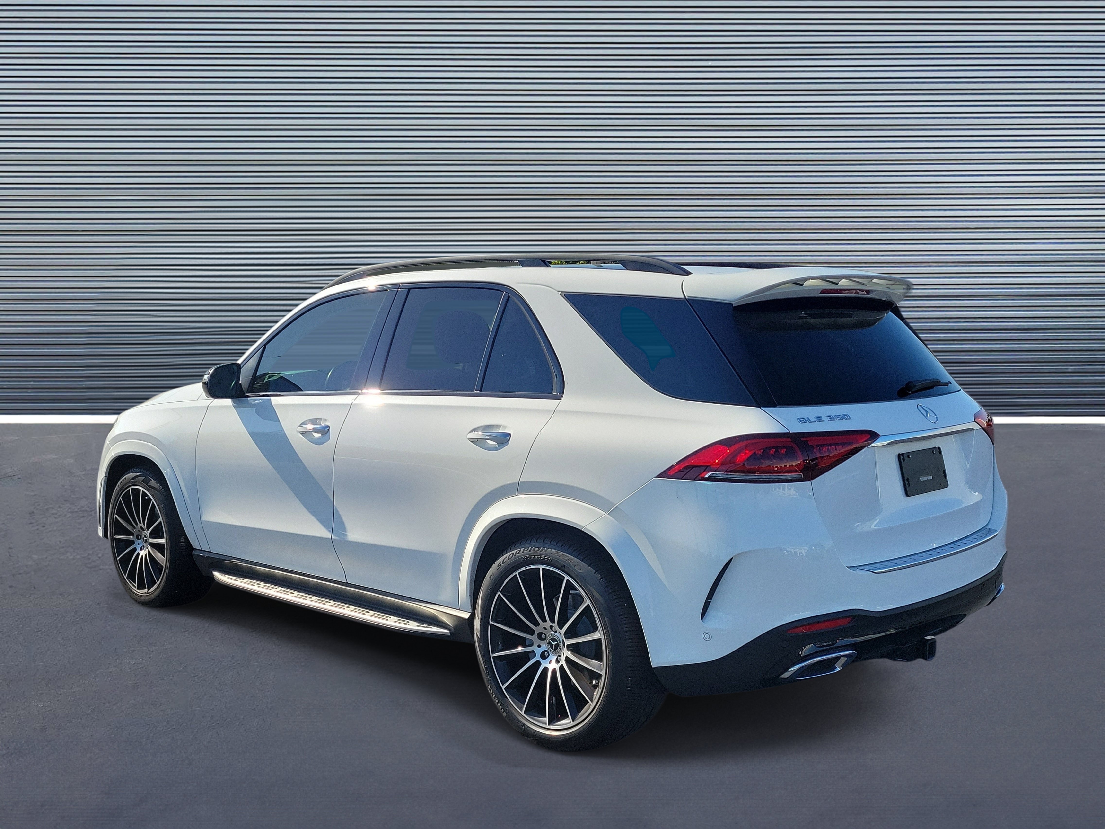Used 2023 Mercedes-Benz GLE 350 image 4