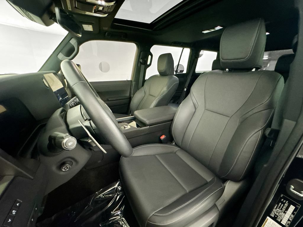 Used 2025 Lexus GX 550 w/ Cold Area Package AWD/4WD image 20