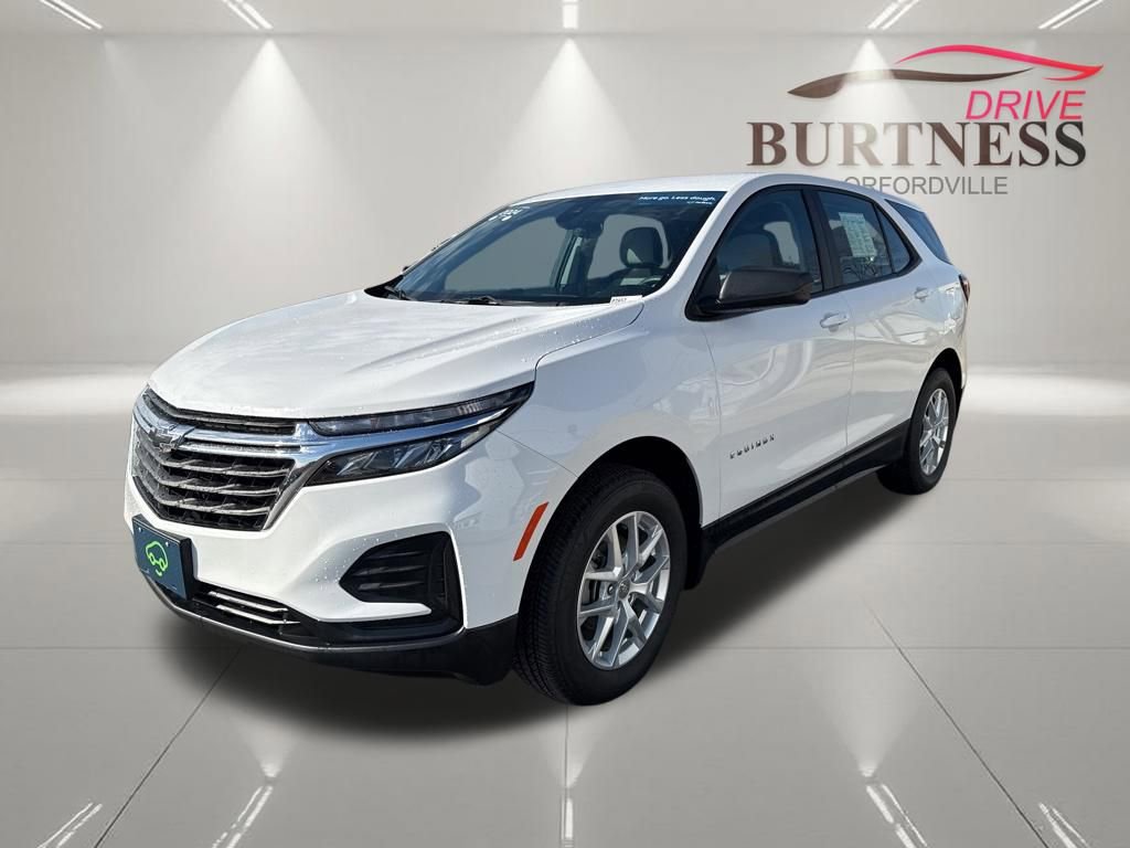 Certified 2024 Chevrolet Equinox LS AWD/4WD image 4