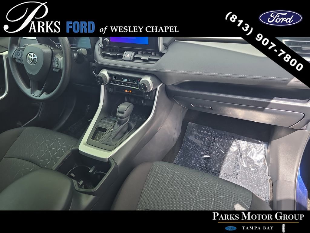 Used 2025 Toyota RAV4 XLE w/ Convenience Package image 10