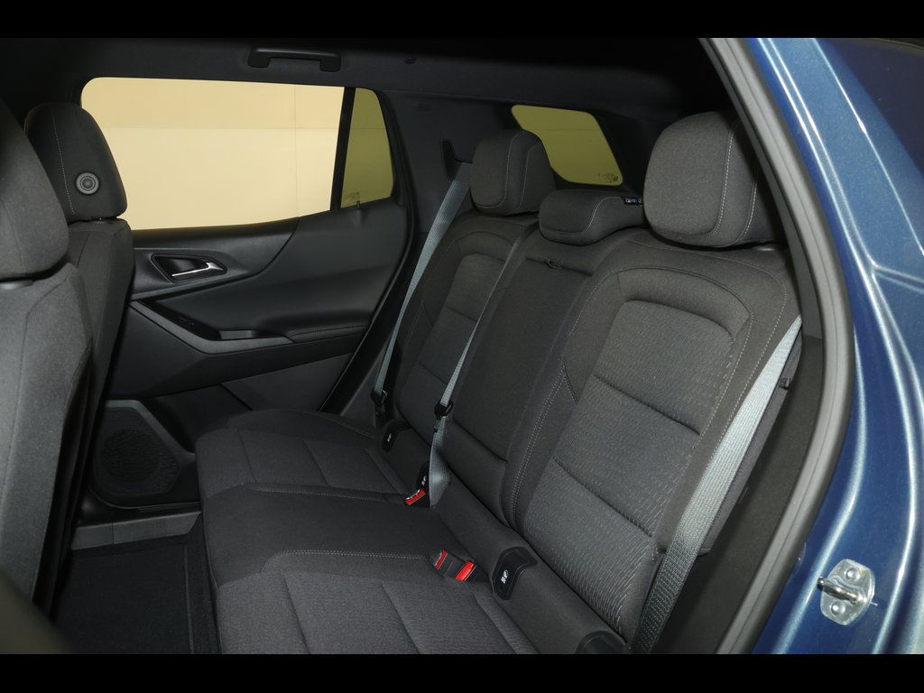 Used 2025 Chevrolet Equinox LT AWD/4WD image 28