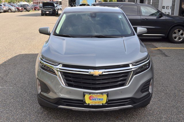 Used 2024 Chevrolet Equinox LT image 3
