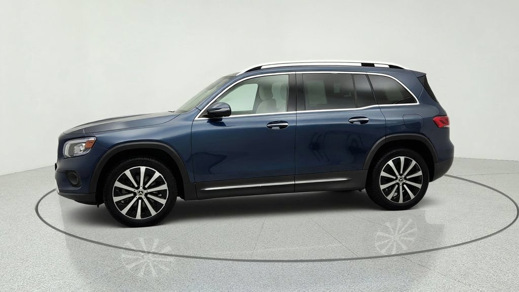 Used 2022 Mercedes-Benz GLB 250 w/ Premium Package Lite image 8