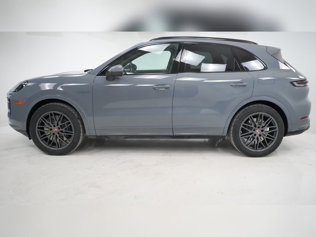 New 2026 Porsche Cayenne E-Hybrid image 2