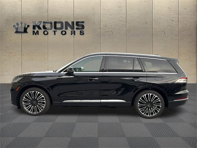 New 2025 Lincoln Aviator Black Label image 2