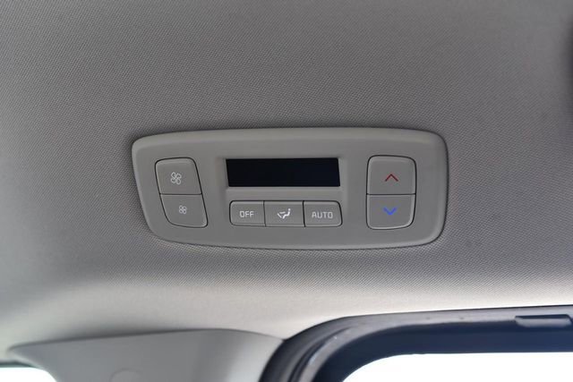 Used 2025 Kia Carnival FWD image 22