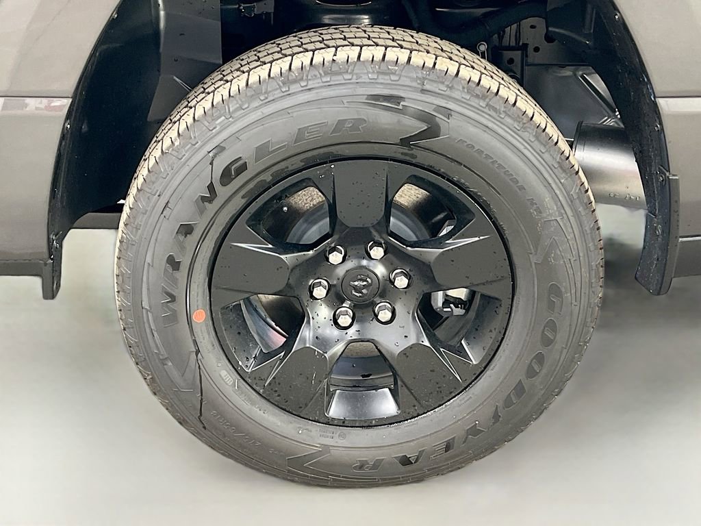 New 2025 RAM 1500 Tradesman w/ Night Edition image 37