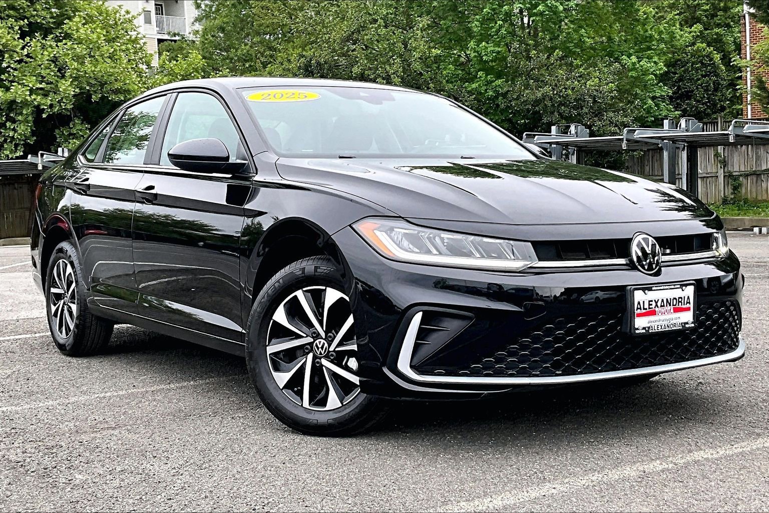 Used 2025 Volkswagen Jetta S FWD image 2