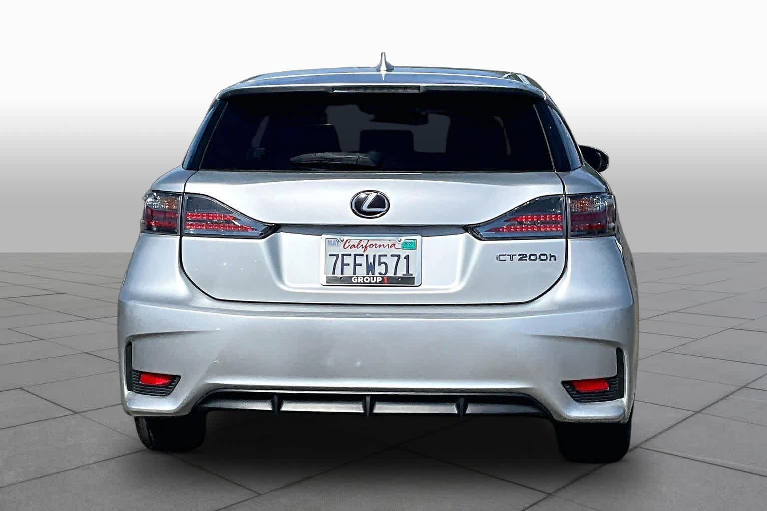 Used 2014 Lexus CT 200h FWD image 4