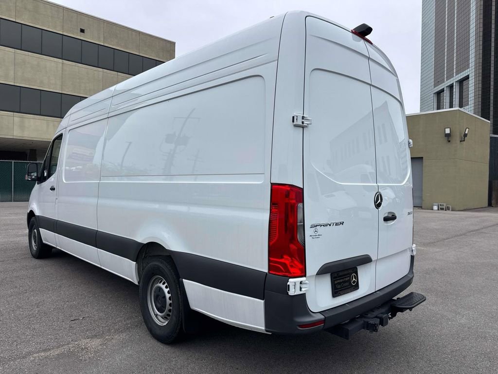 New 2025 Mercedes-Benz Sprinter 2500 image 4
