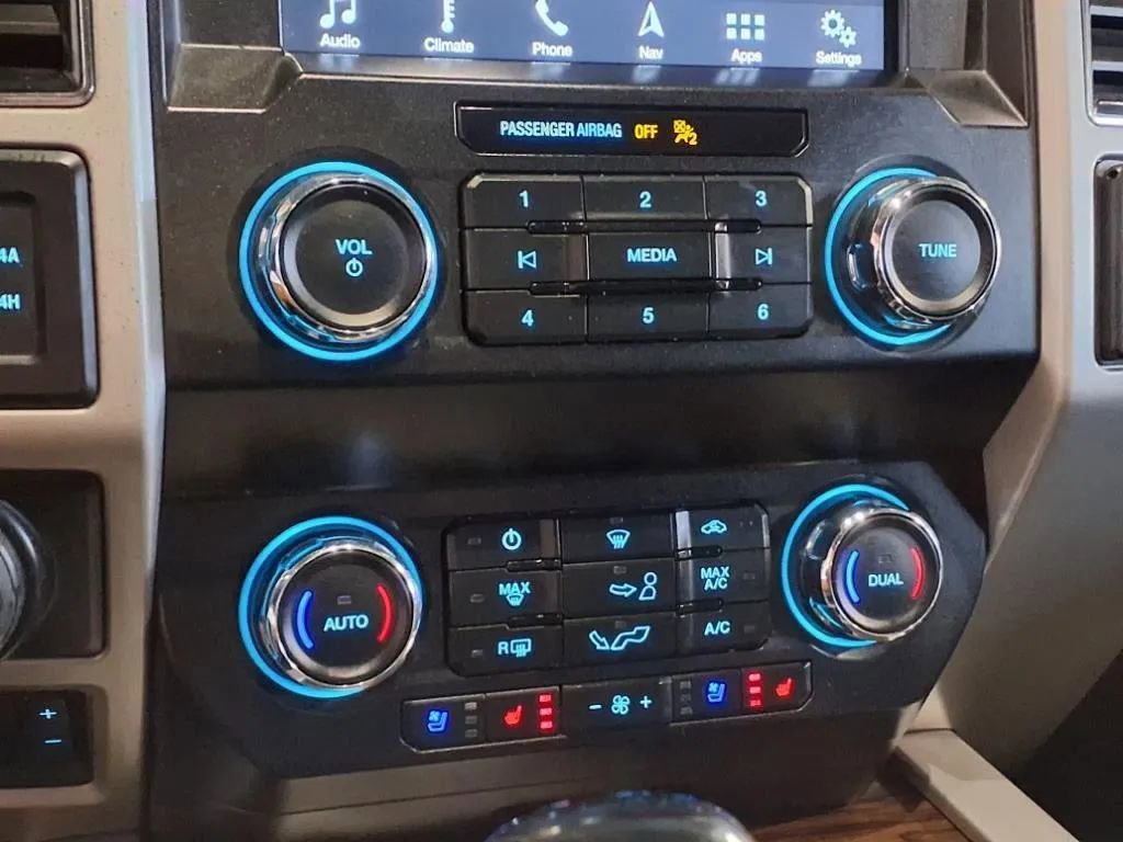 Used 2019 Ford F150 Lariat AWD/4WD image 22