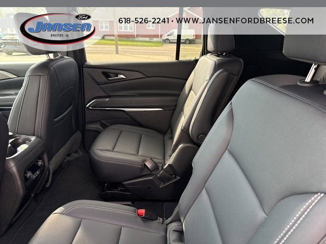 Used 2025 Chevrolet Traverse LT image 24