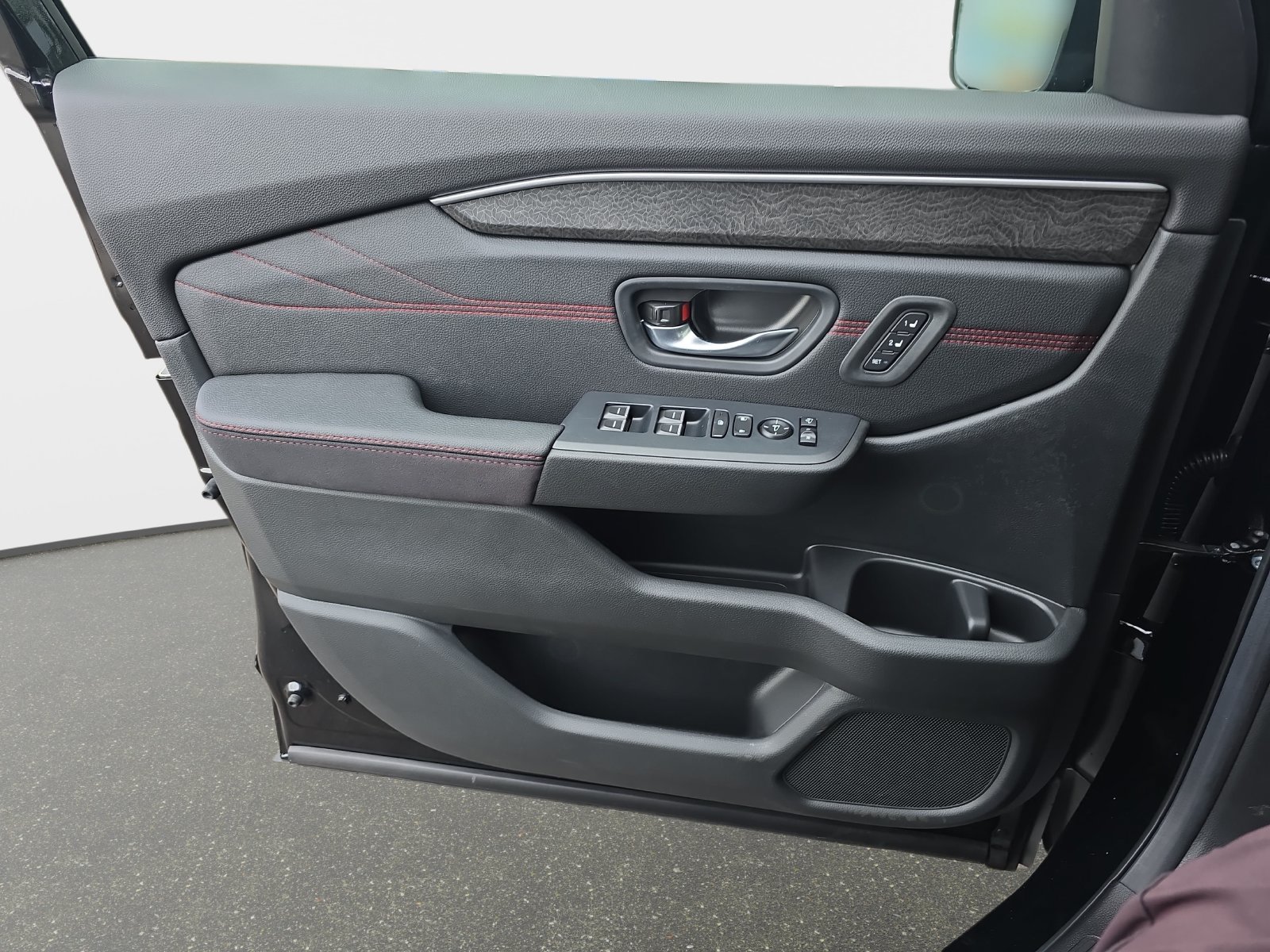 New 2026 Honda Pilot Black Edition image 27