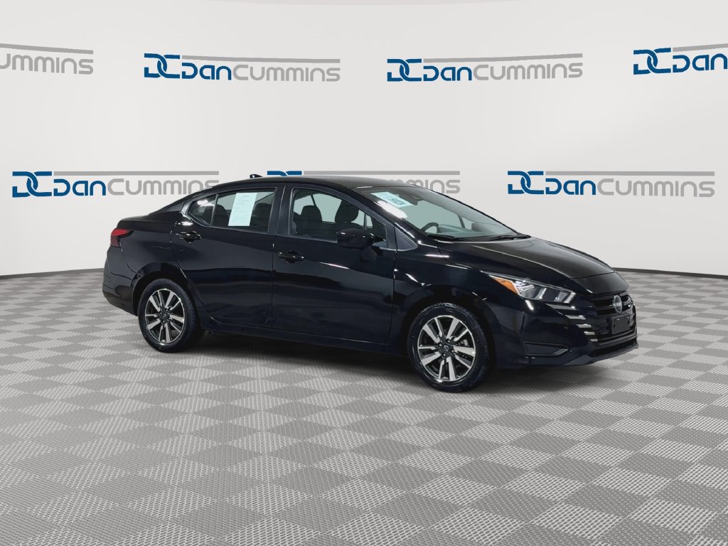 Used 2024 Nissan Versa SV FWD image 2