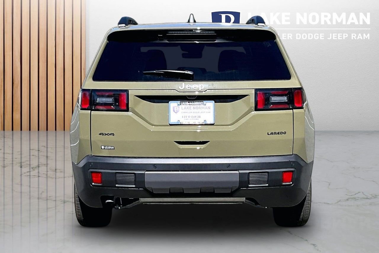 New 2026 Jeep Cherokee Laredo image 8