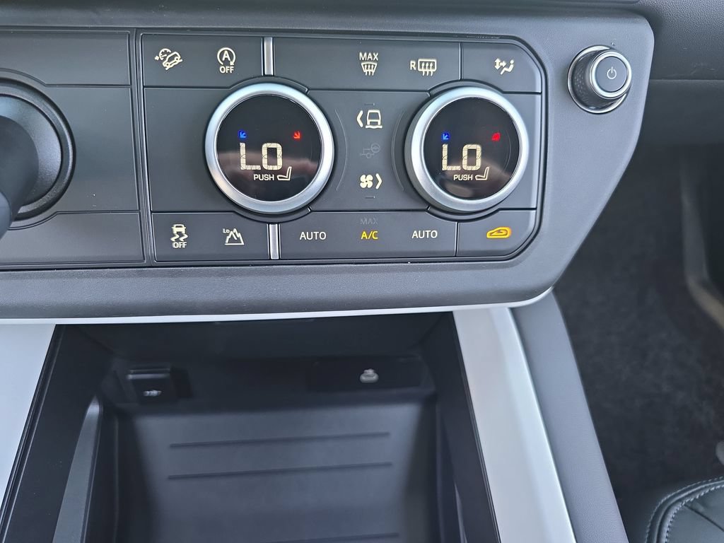 New 2026 Land Rover Defender 110 S AWD/4WD image 24