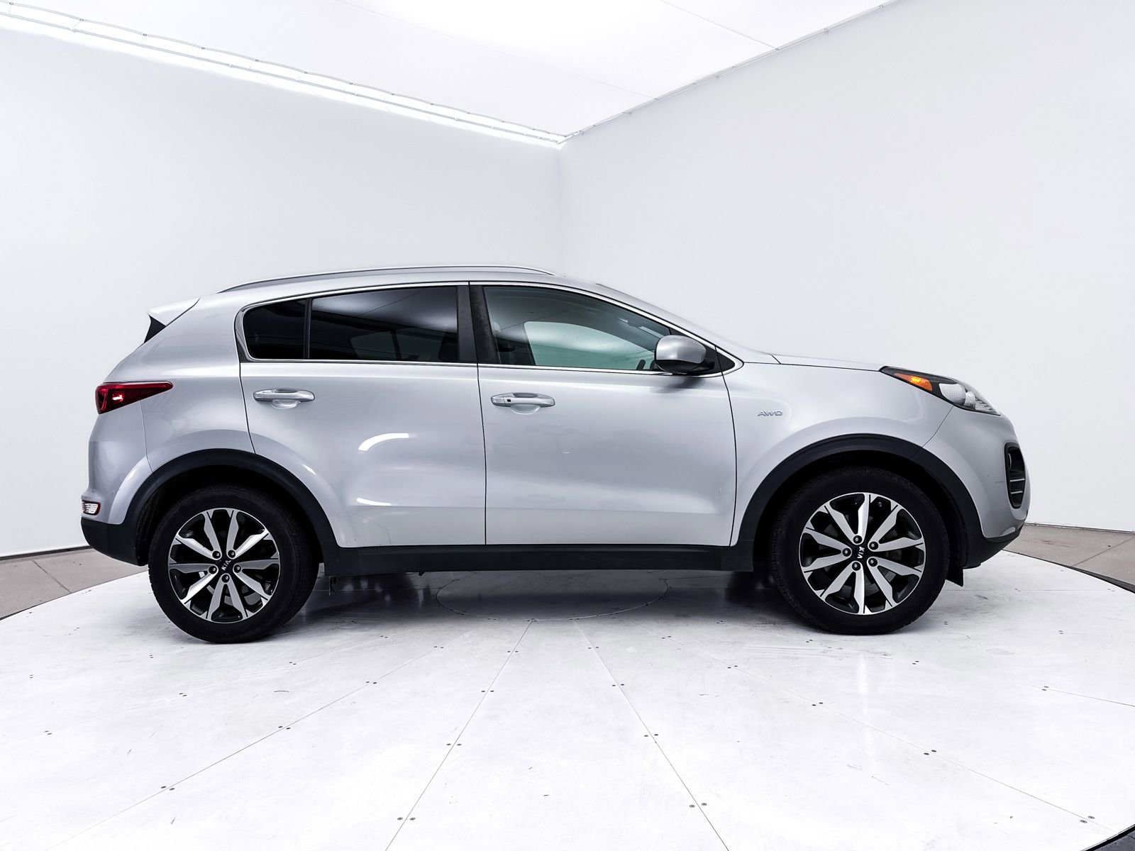 Used 2017 Kia Sportage EX image 37