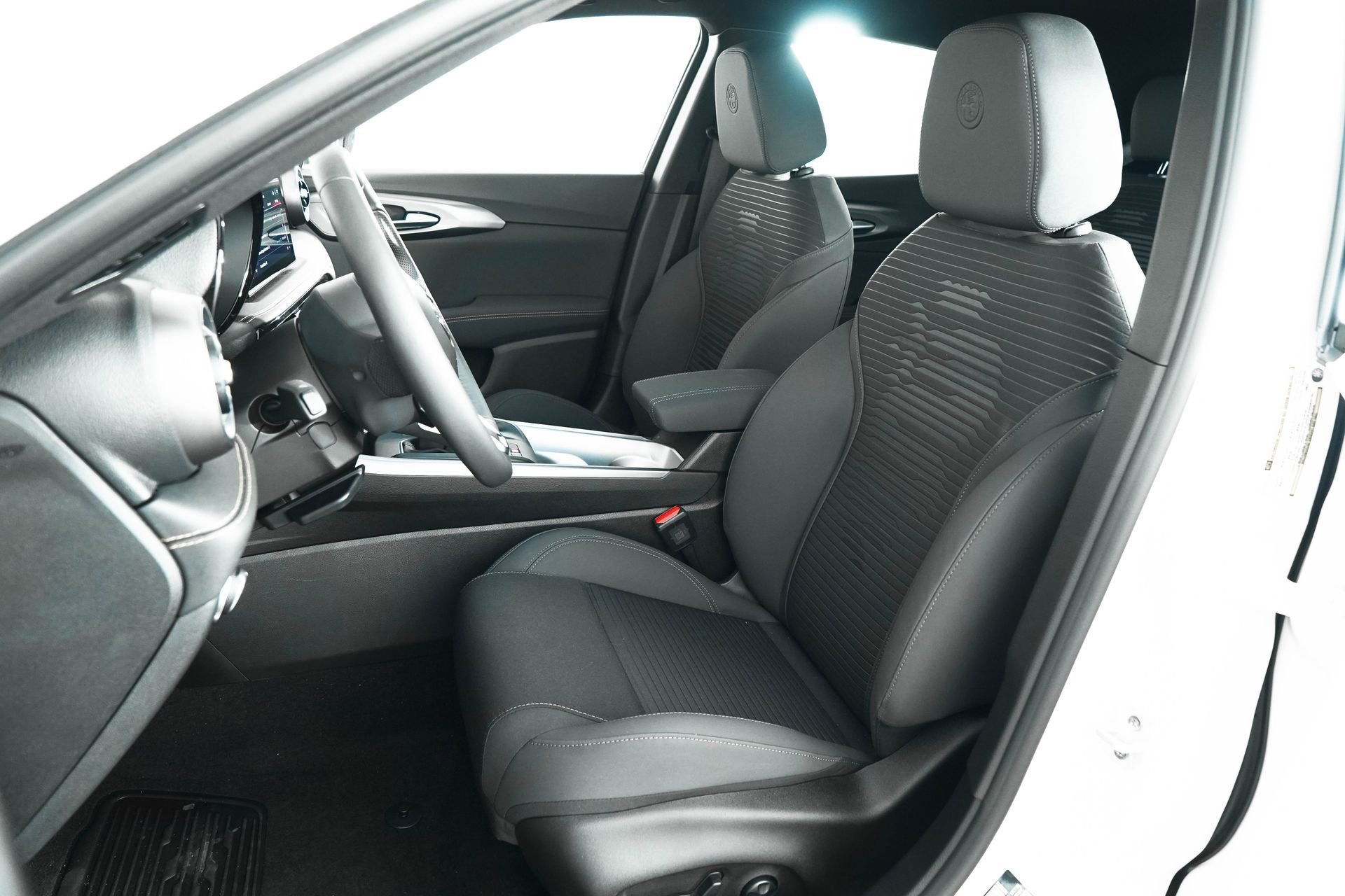 New 2025 Alfa Romeo Tonale AWD/4WD image 18