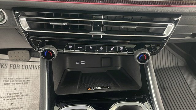 Used 2025 Chevrolet Traverse RS w/ LPO, Floor Liner Package image 42