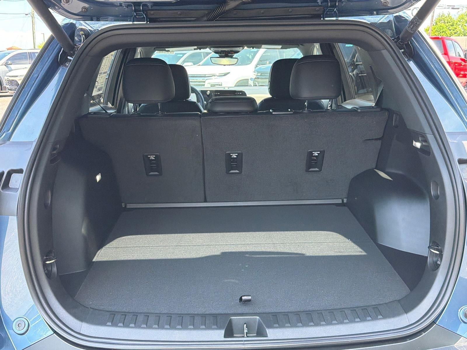 New 2026 Chevrolet Equinox LT w/ Convenience Package II FWD image 18