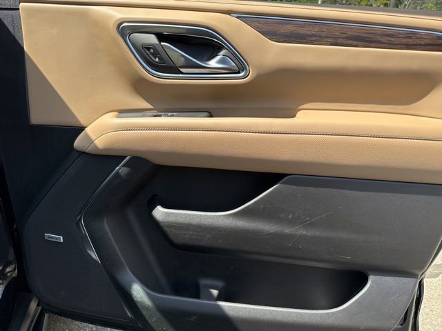 Used 2024 Chevrolet Tahoe Premier w/ Premium Package image 34