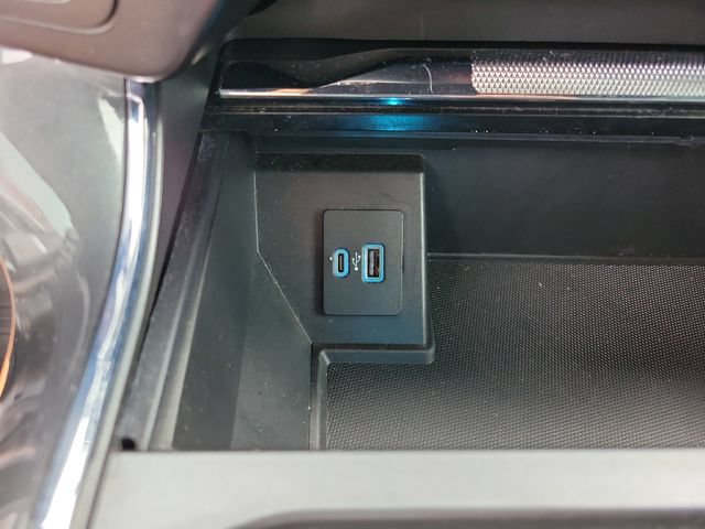 Used 2021 Ford F150 Lariat RWD image 23