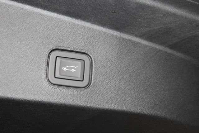 New 2026 Cadillac Lyriq Premium Sport AWD/4WD image 38