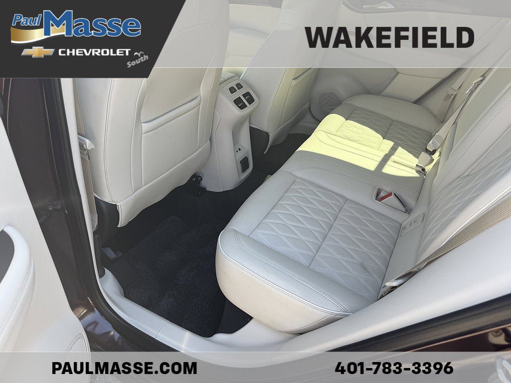 Used 2023 Buick Envision Avenir AWD/4WD image 13