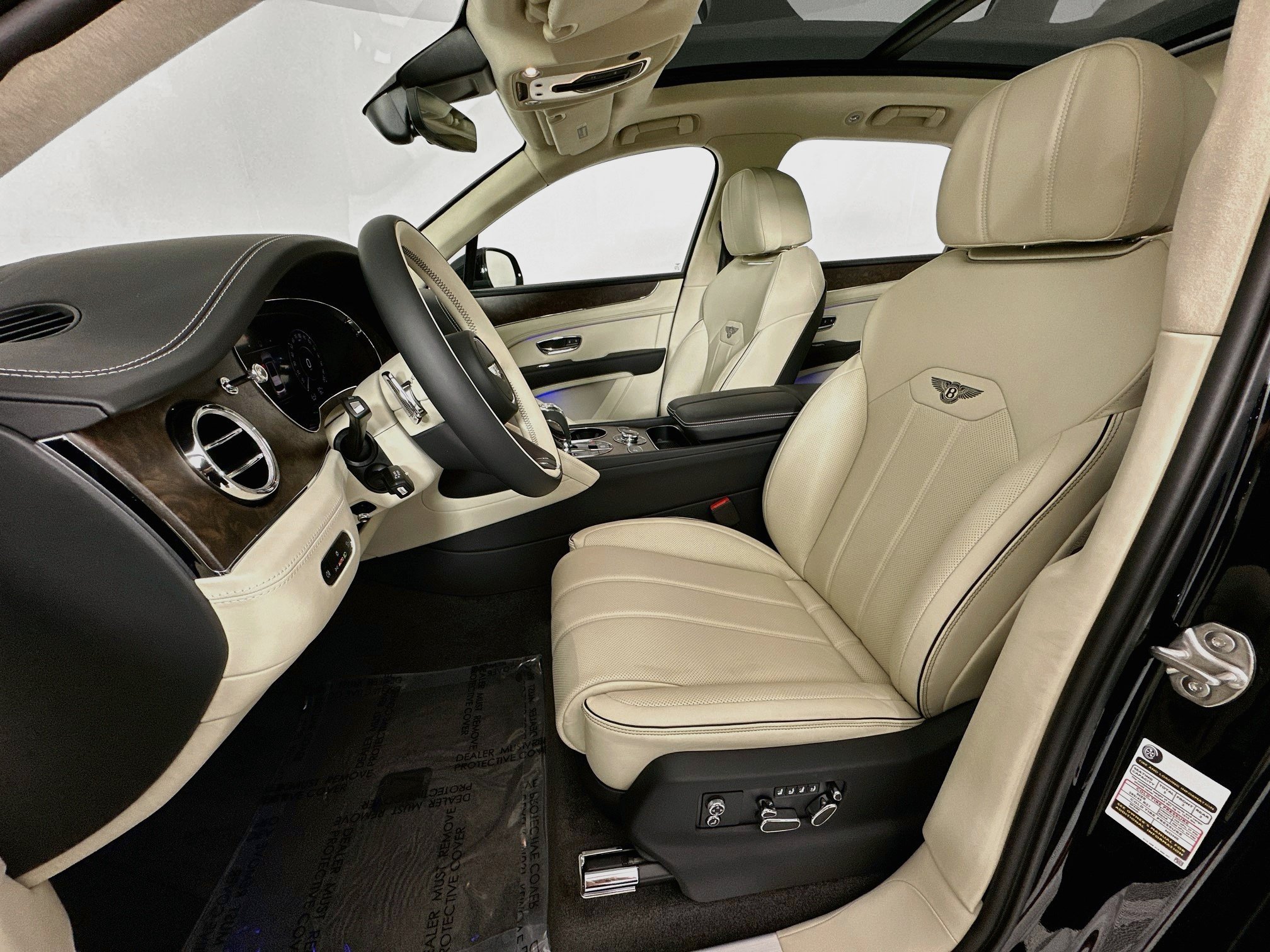 New 2026 Bentley Bentayga AWD/4WD image 18