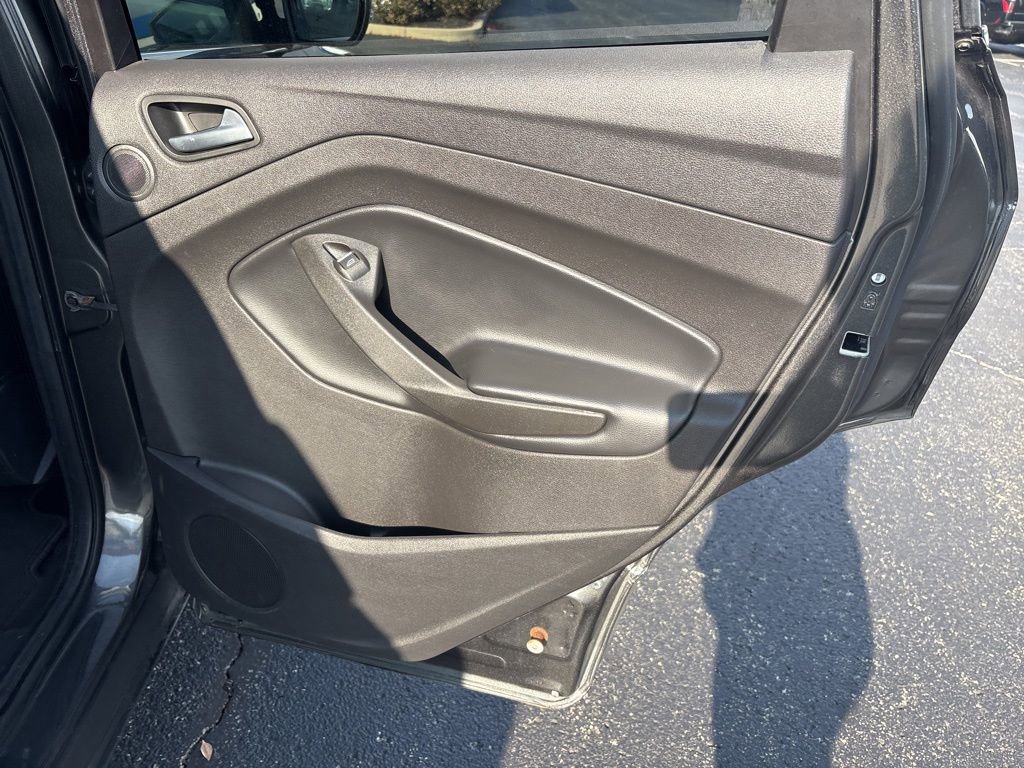 Used 2018 Ford Escape Titanium w/ Ford Safe & Smart Package image 16