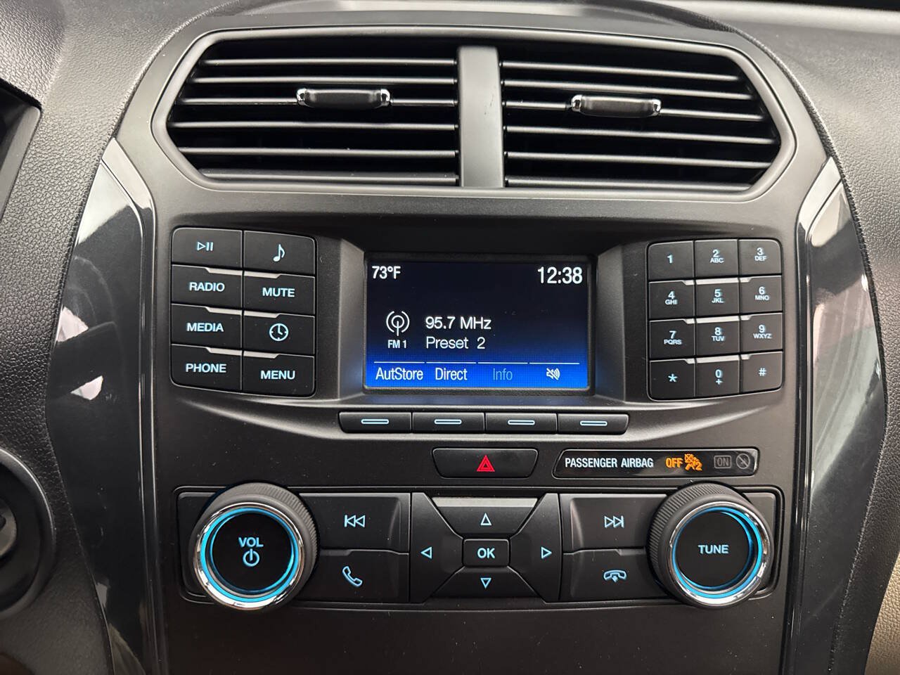 Used 2018 Ford Explorer 4WD image 14
