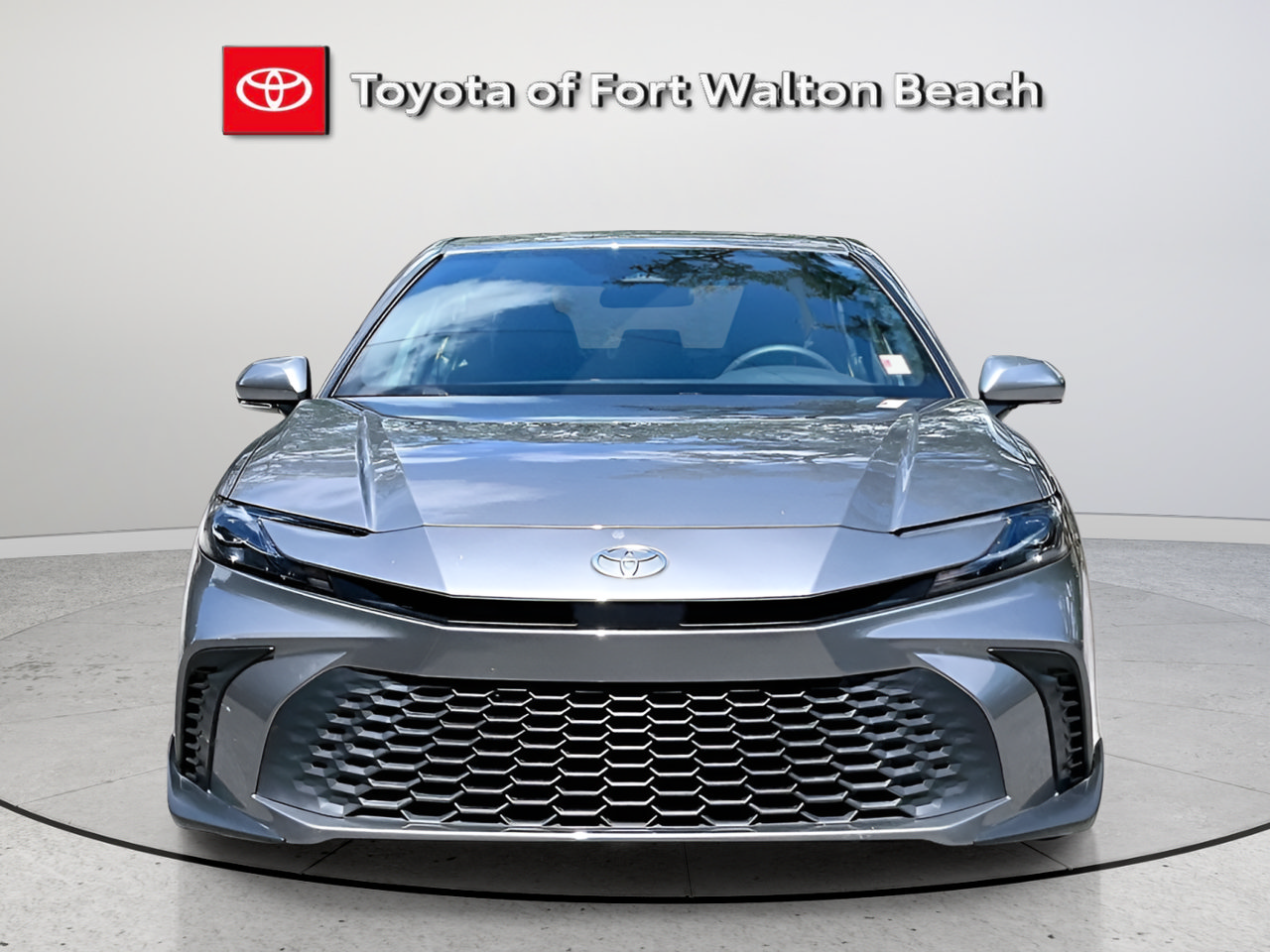 Used 2026 Toyota Camry SE FWD image 2