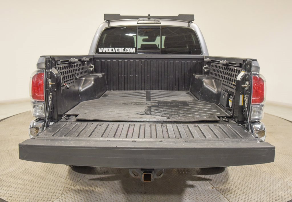 Used 2020 Toyota Tacoma TRD Off-Road image 16
