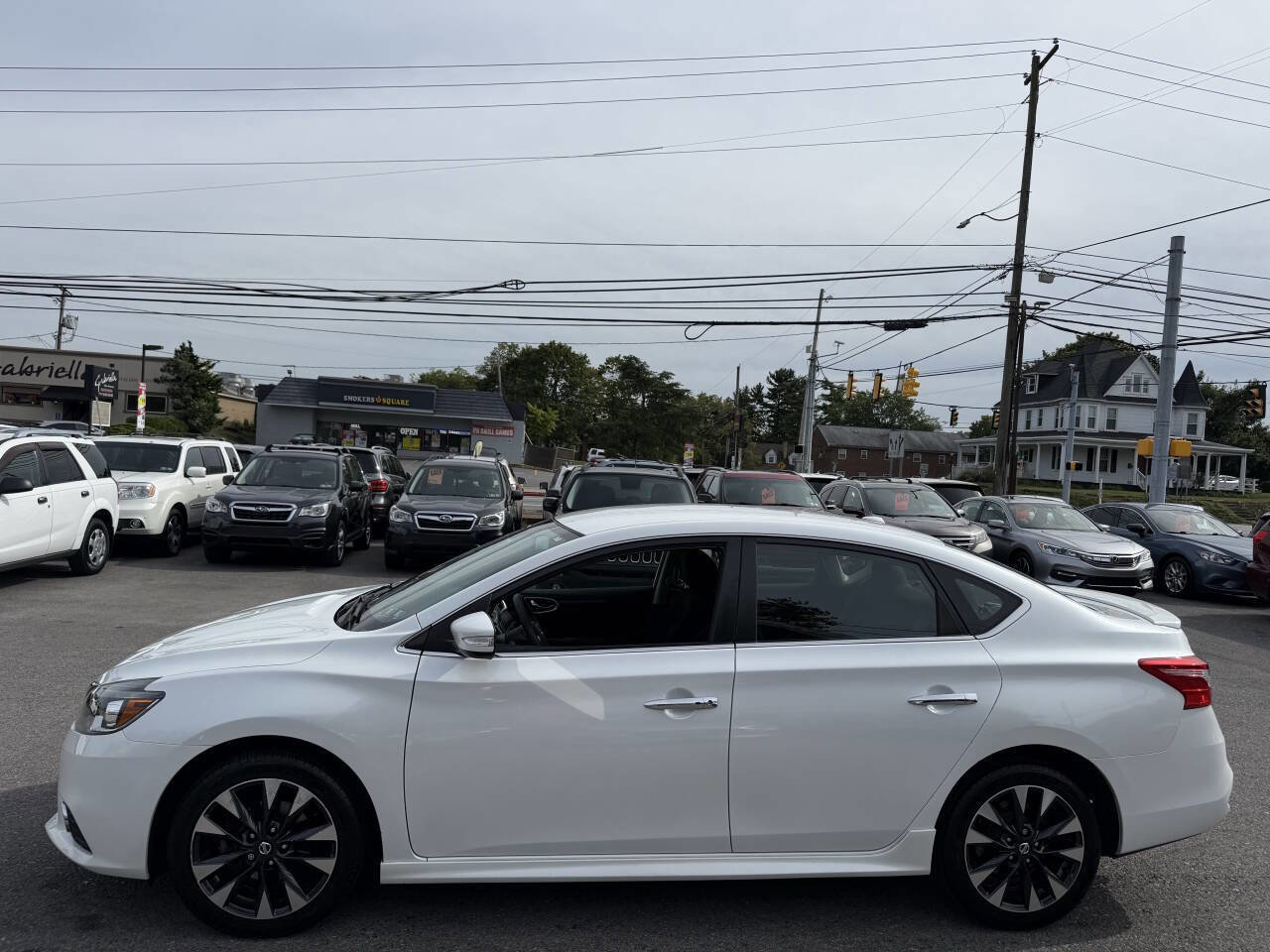 Used 2017 Nissan Sentra SR image 5