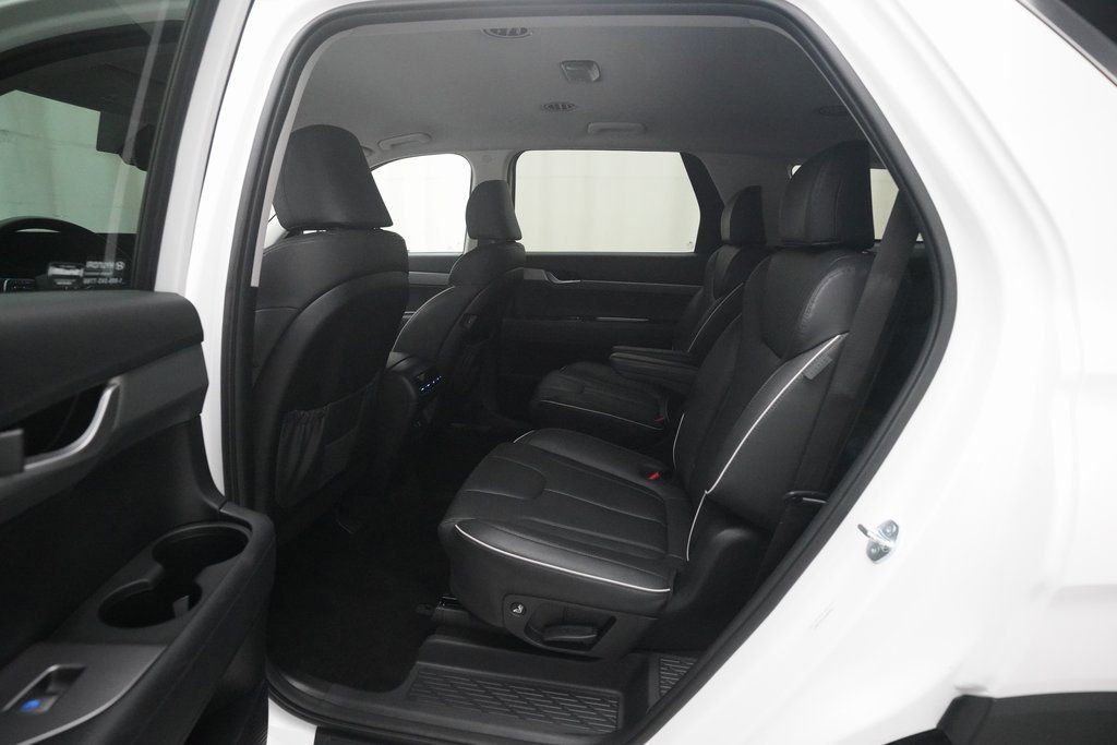 Used 2025 Hyundai Palisade SEL AWD/4WD image 16