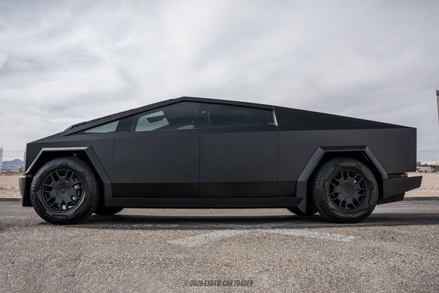 Used 2024 Tesla Cybertruck Cyberbeast AWD/4WD image 1