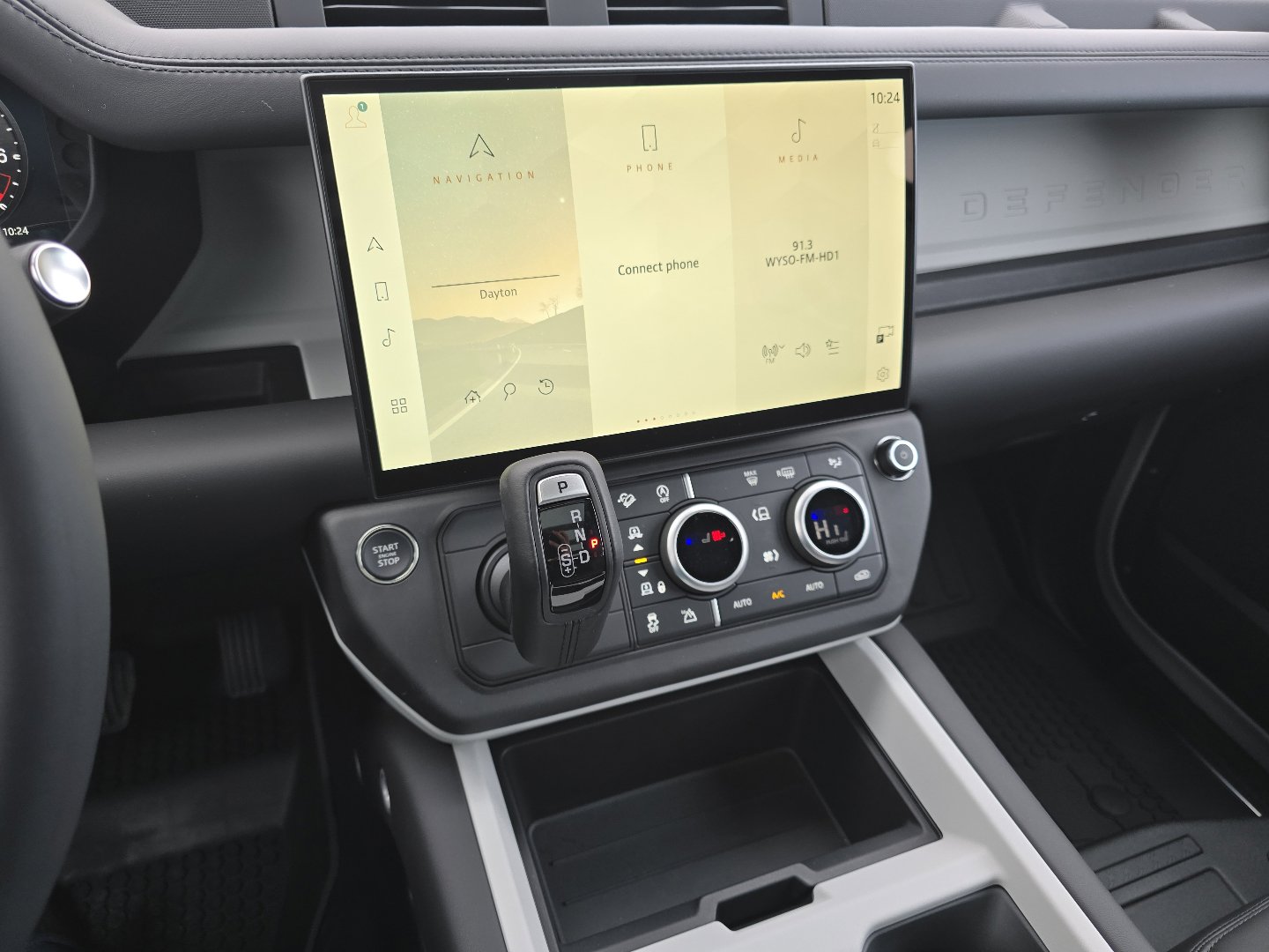 New 2026 Land Rover Defender 110 X-Dynamic SE image 42