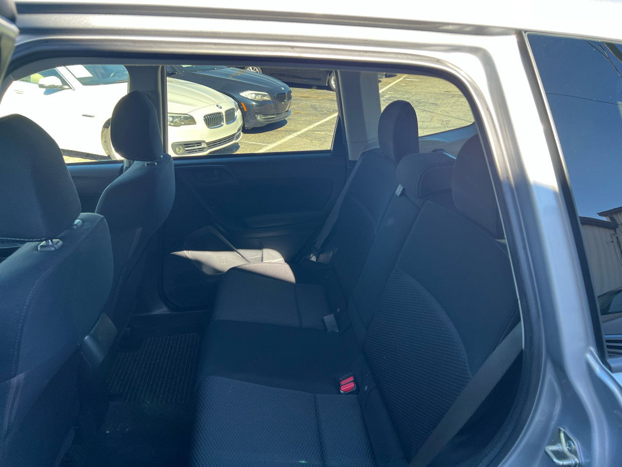 Used 2018 Subaru Forester 2.5i Premium w/ All-Weather Package image 32