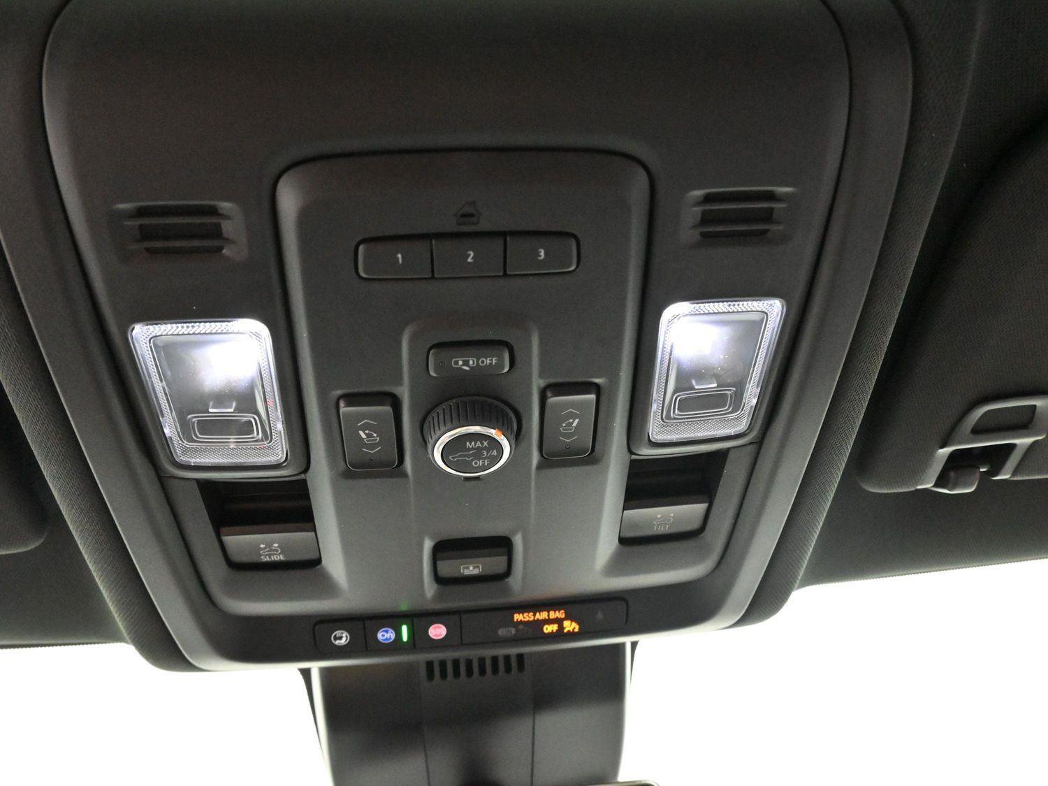 Used 2024 Chevrolet Suburban High Country image 30