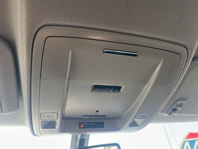 Used 2014 GMC Sierra 1500 SLT w/ SLT Crew Cab Value Package image 33