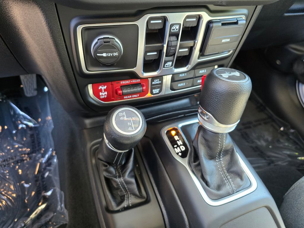 Certified 2026 Jeep Wrangler Unlimited Rubicon image 27