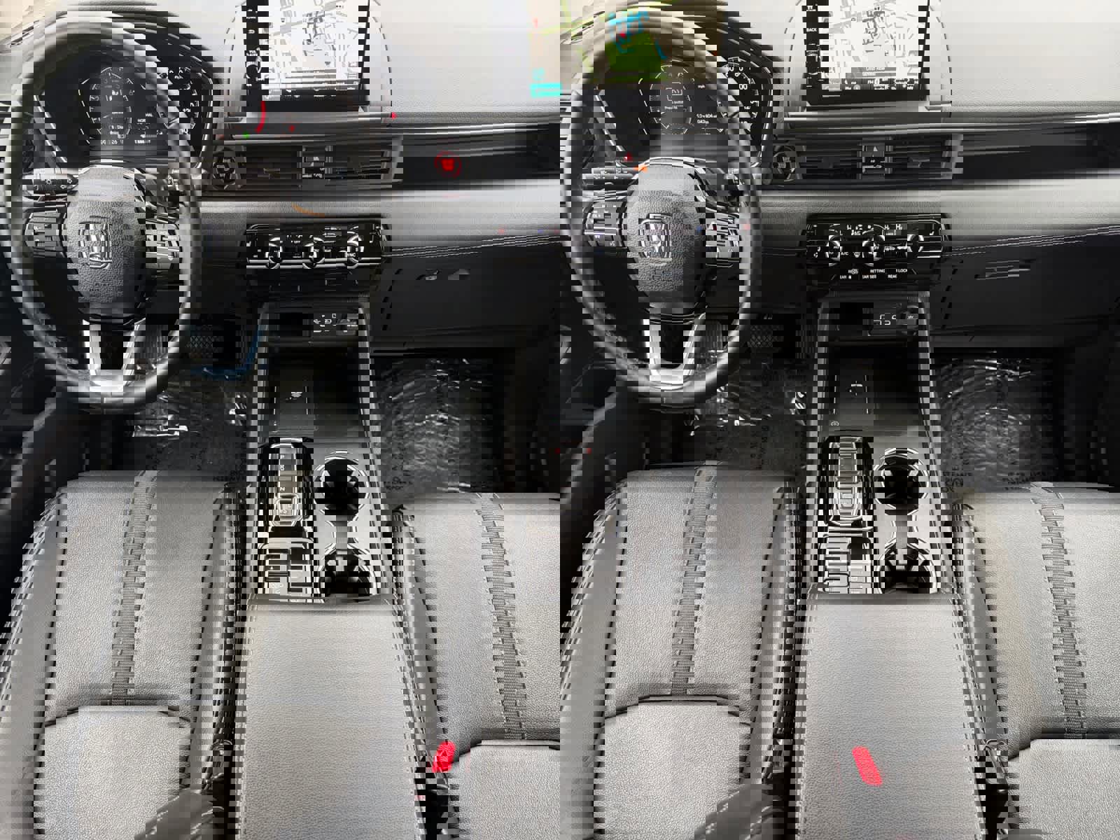 Used 2023 Honda Pilot Touring image 6